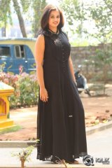 Nanditha at Krishnamma Kalipindi Iddarini Last Day Shooting Press Meet